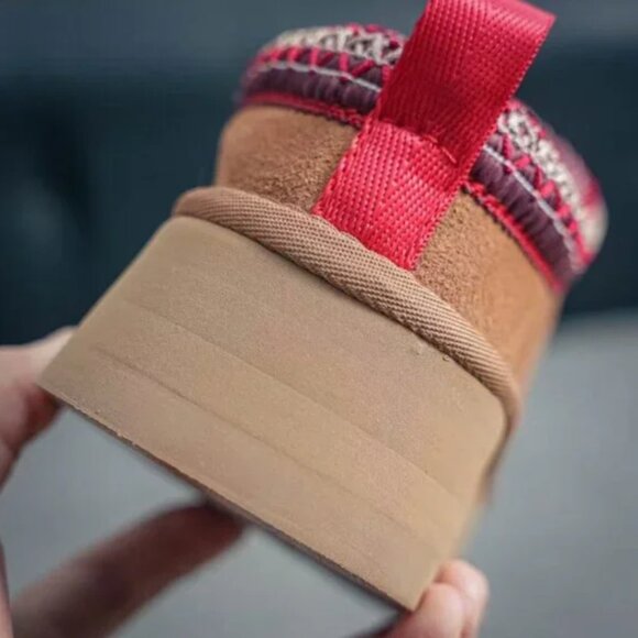 Ugg Tazz Tasman Platform Slipper in chestnut - Picture 8 of 9